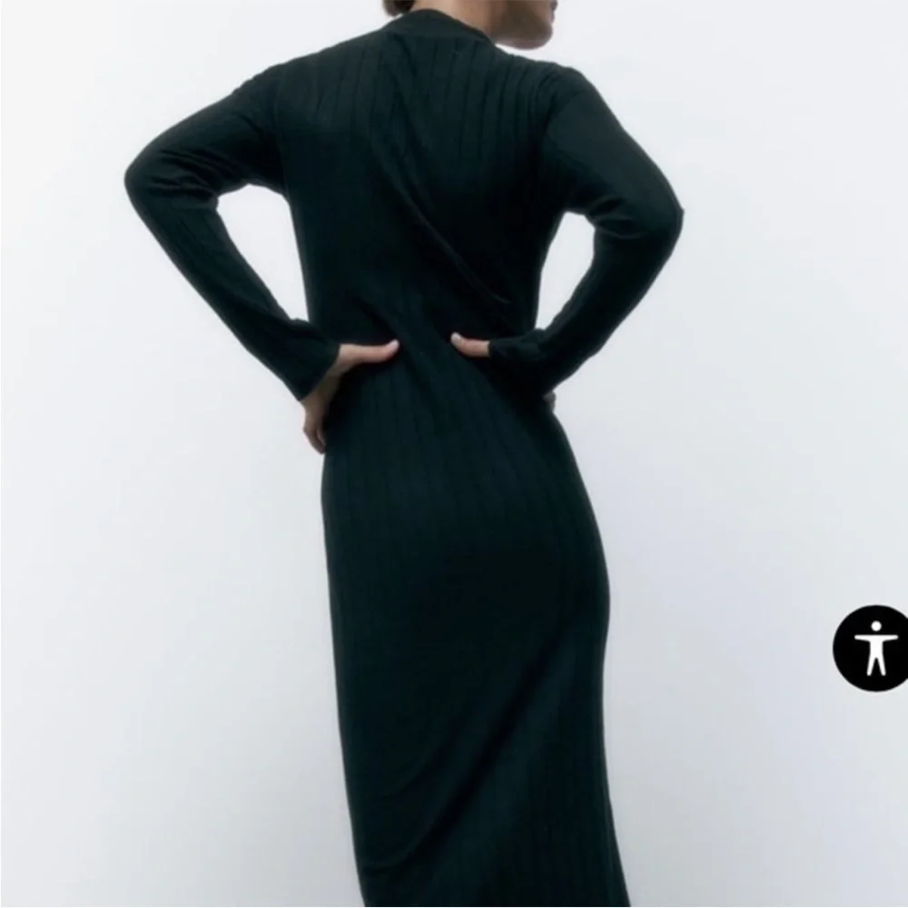 BARELY WORN - ZARA BLACK RIBBED DRESS WITH GOLD BUTTONS - Picture 4 of 9